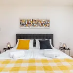 Gorgeous In Holiday home Pula