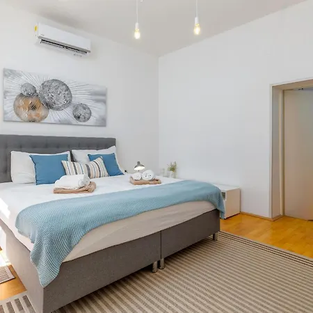 Pet Friendly In