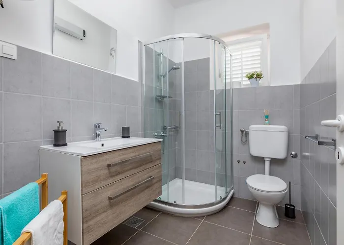 3 Bedroom Amazing In 풀라