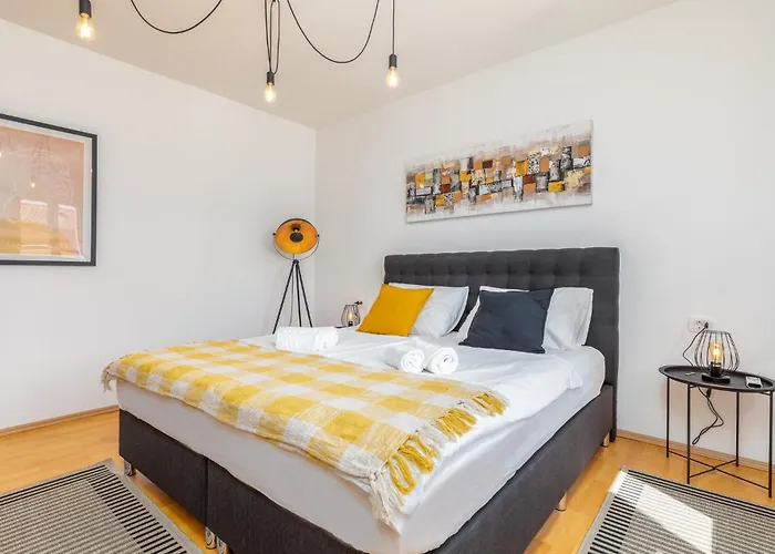 3 Bedroom Amazing In * 풀라