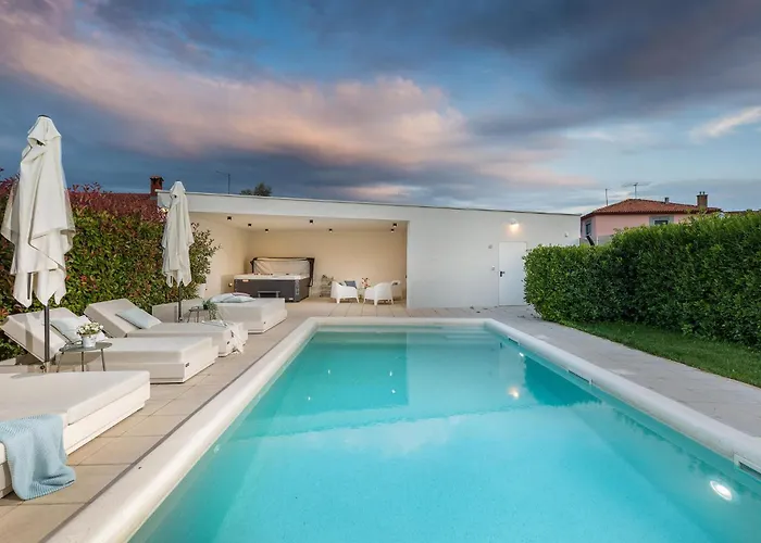 3 Bedroom Amazing In 풀라