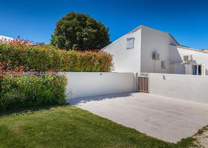 펜션 3 Bedroom Amazing In *