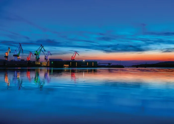 3 Bedroom Amazing In * 풀라