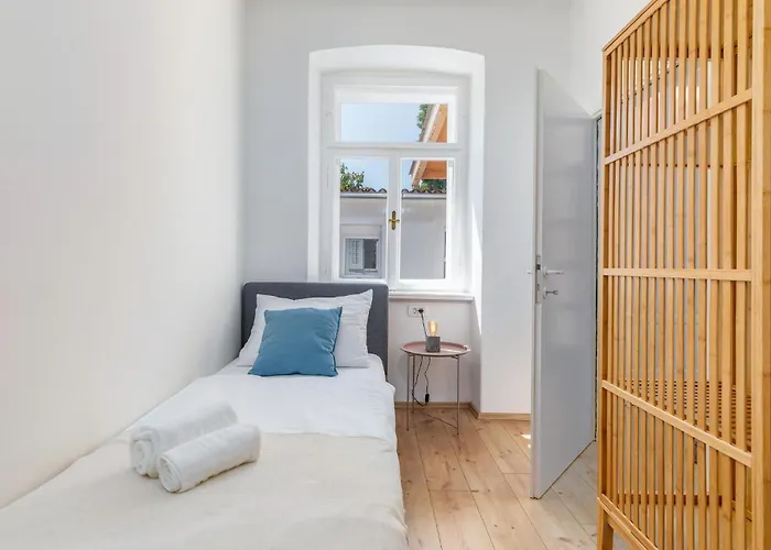 3 Bedroom Amazing In 펜션 *