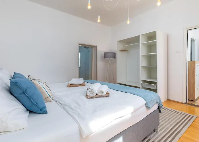 3 Bedroom Amazing In 펜션 풀라