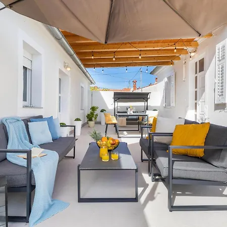 Pet Friendly In * Pula